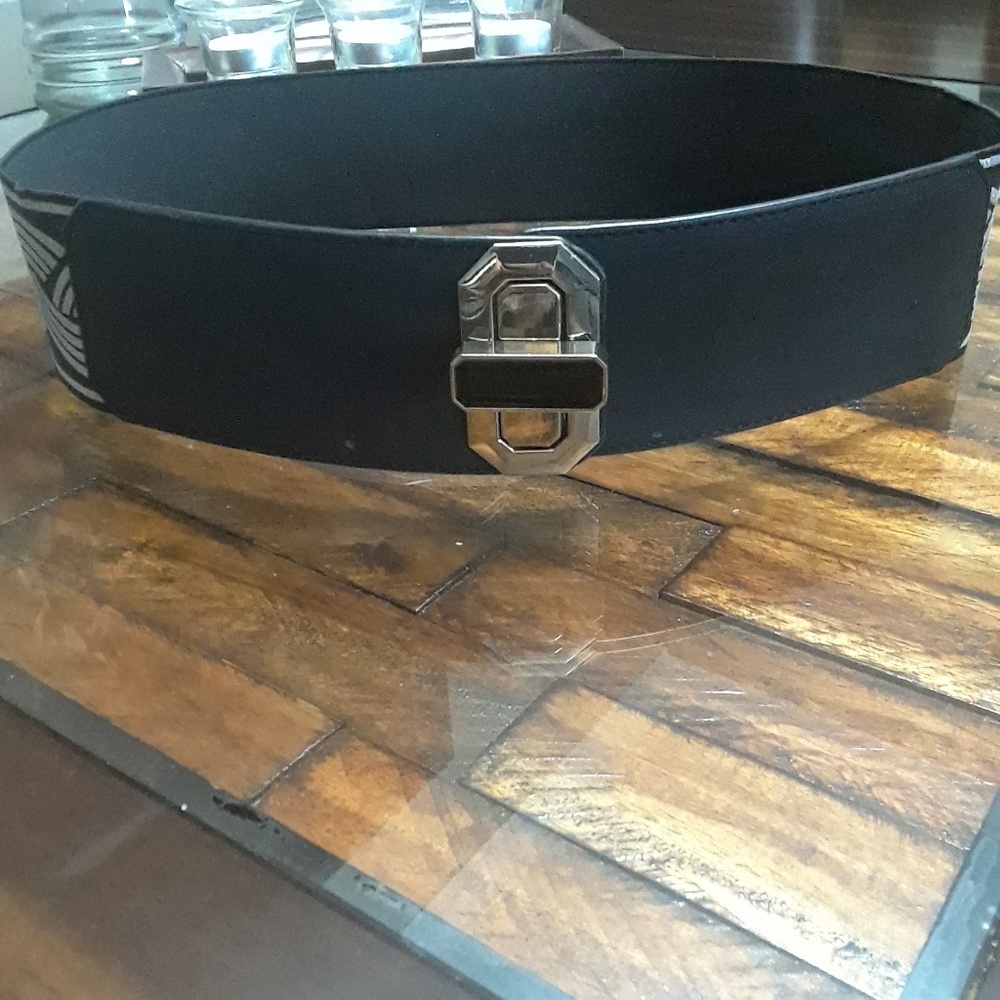 FREE WITH PURCHASE Express Belt
